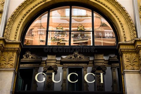gucci factory outlet milano